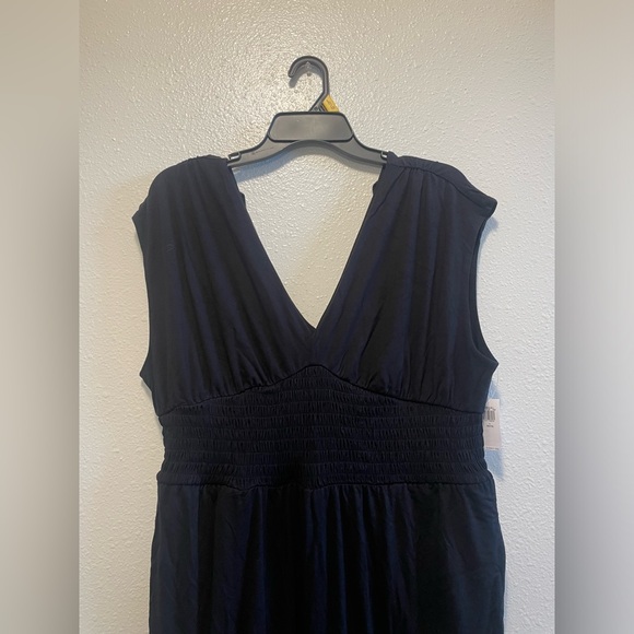 Black V Neck Jumpsuit - Picture 3 of 7